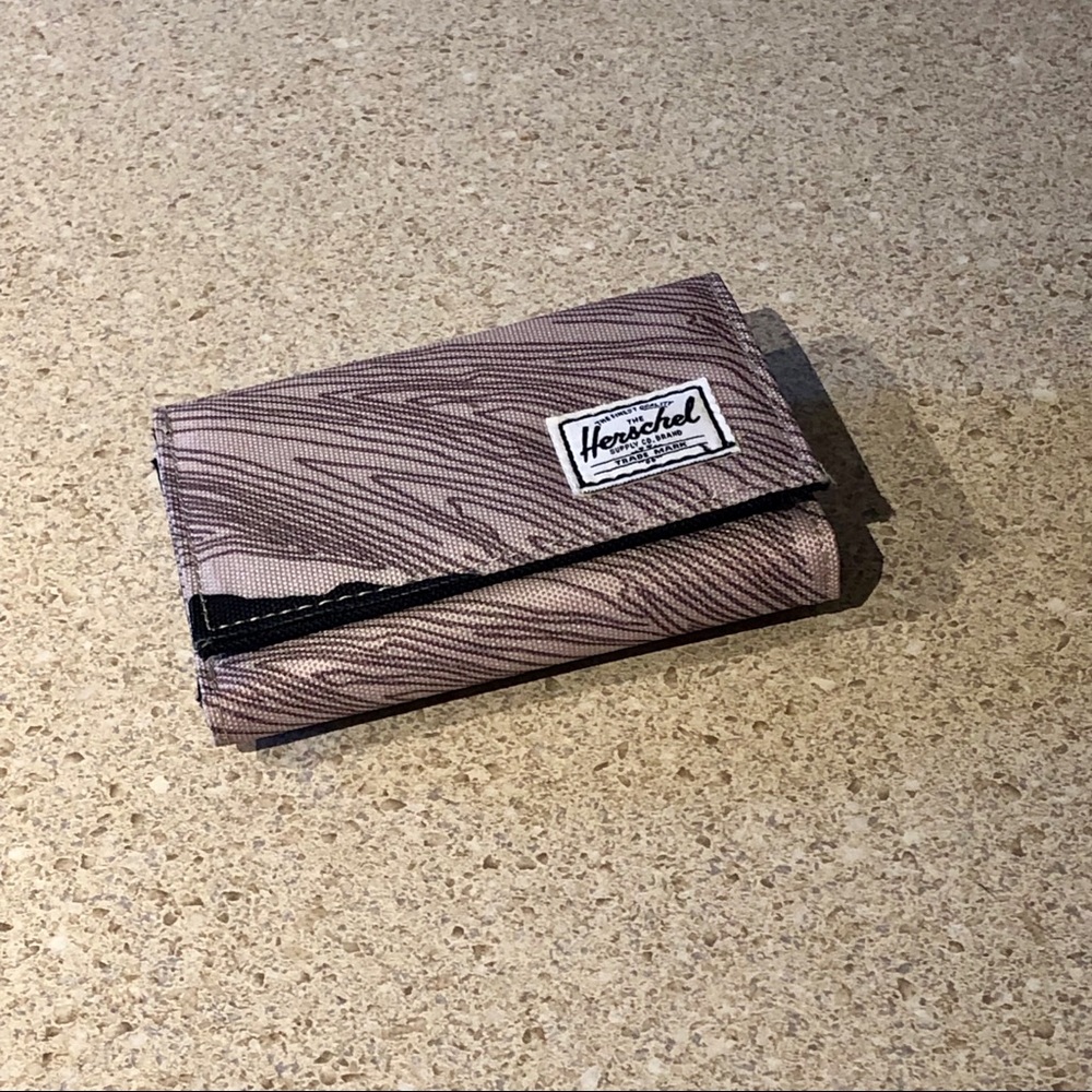 Herschel Supply Company trifold wallet